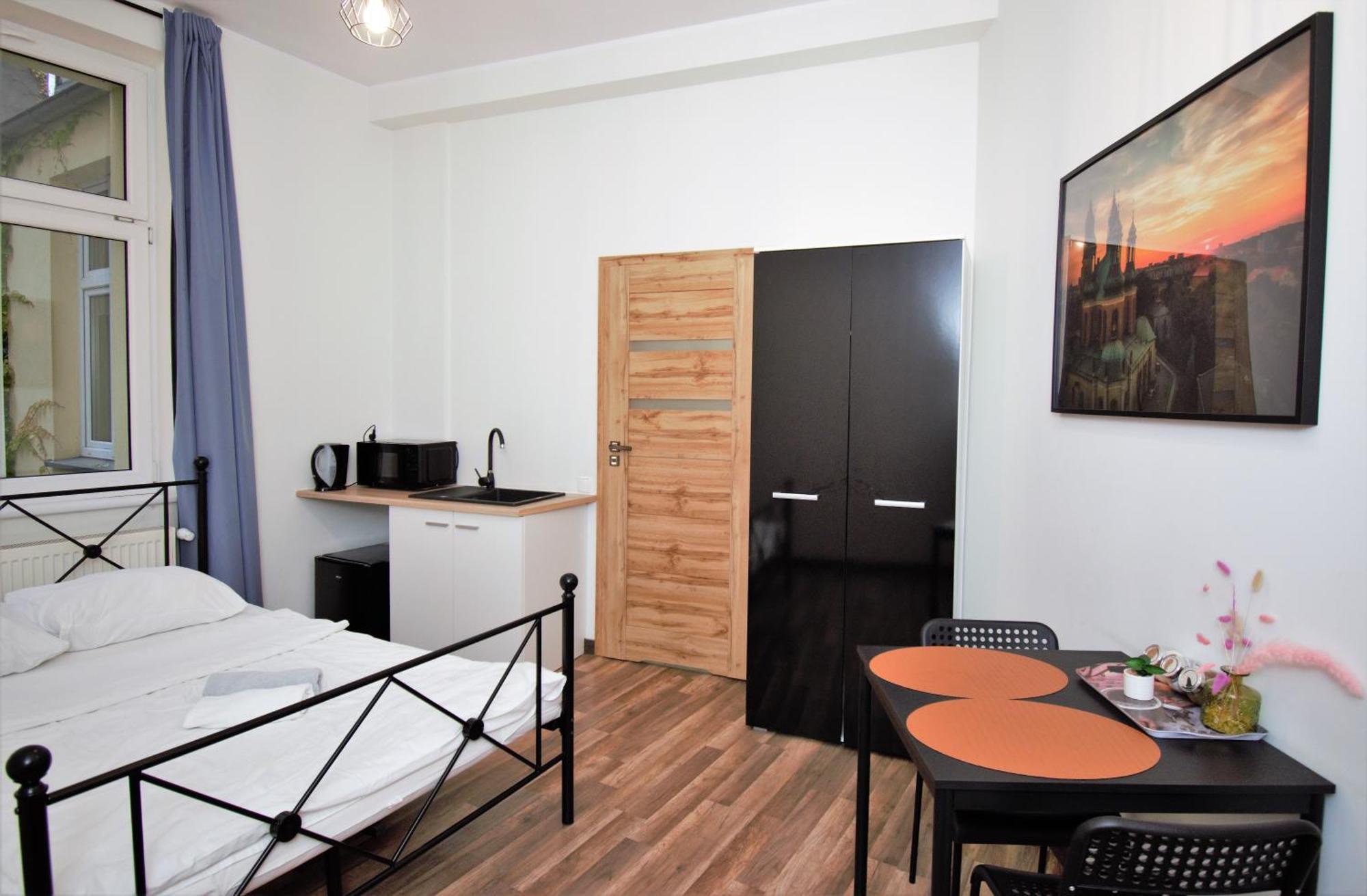 Roomspoznan Pl - Apartamenty I Pokoje Polwiejska 20 - 24H Self Check-In Exterior foto